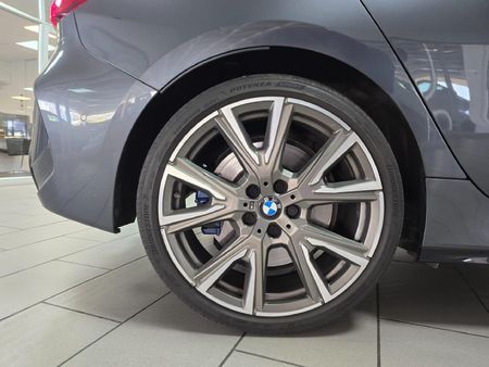 2021-BMW-1-Series-M135i-xDrive_4
