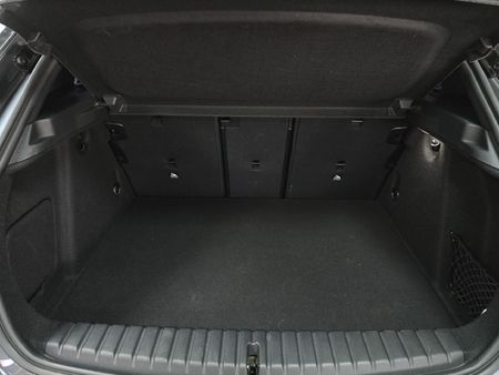 2021-BMW-1-Series-M135i-xDrive_5