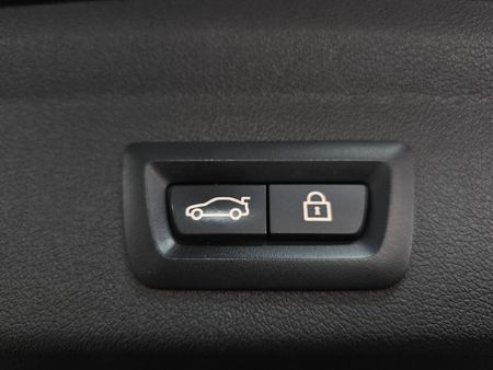 2021-BMW-1-Series-M135i-xDrive_6