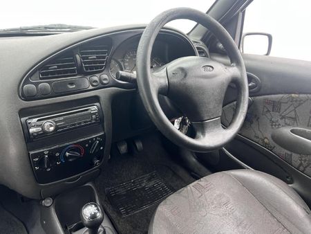 2002-Ford-Fiesta-13i-Flite-3-dr_7