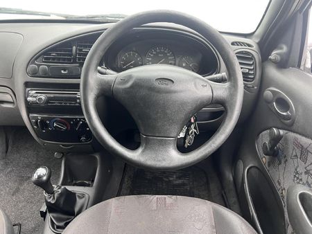 2002-Ford-Fiesta-13i-Flite-3-dr_8