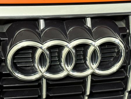 2019-Audi-Q3-14-TFSI-S-Line-35-TFSI_11