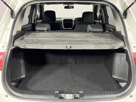 2022-Toyota-Urban-Cruiser-15-Xs_10