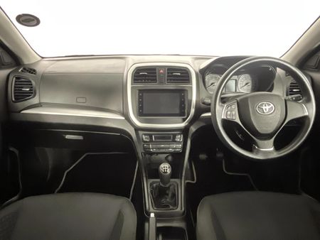 2022-Toyota-Urban-Cruiser-15-Xs_1
