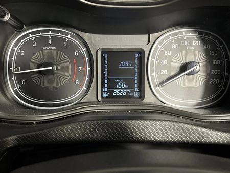 2022-Toyota-Urban-Cruiser-15-Xs_2