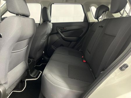 2022-Toyota-Urban-Cruiser-15-Xs_3