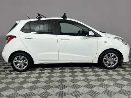 2020-Hyundai-Grand-i10-10-Motion-Cargo-Panel-Van_13