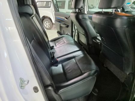 2021-Toyota-Hilux-28-GD-6-Raised-Body-Legend-RS-4x4-Double-Cab_16