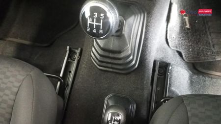2023-Suzuki-Jimny-15-GLX-AllGrip-5-Door_11