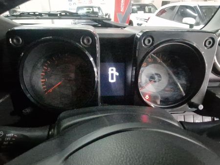 2023-Suzuki-Jimny-15-GLX-AllGrip-5-Door_10