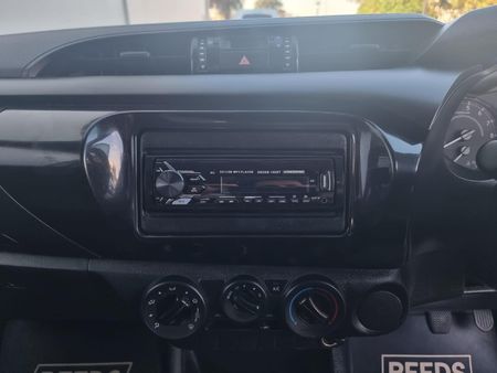 2021-Toyota-Hilux-20-VVTi-Single-Cab_13