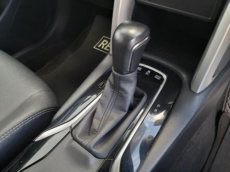 2022-Toyota-Corolla-Cross-18-XS-Hybrid_13