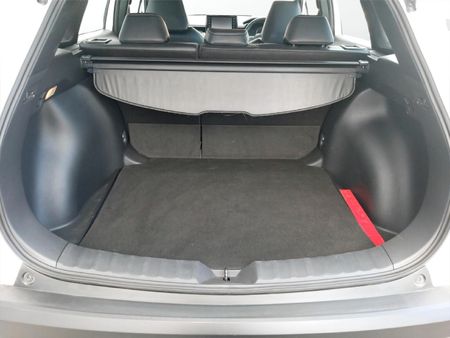 2022-Toyota-Corolla-Cross-18-XS-Hybrid_5