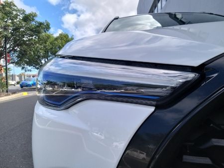 2022-Toyota-Corolla-Cross-18-XS-Hybrid_6