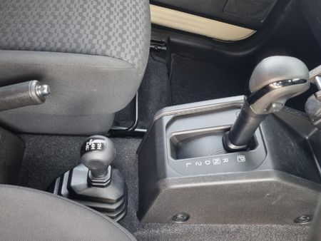 2024-Suzuki-Jimny-15-GLX-AllGrip-5-Door-Auto_14