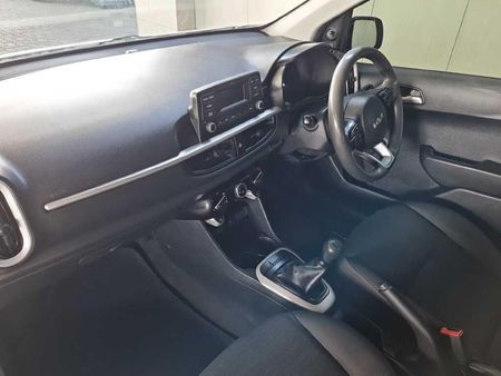 2022-Kia-Picanto-10-Runner-Panel-Van_11