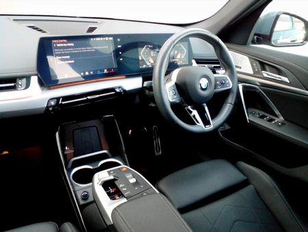 2023-BMW-X1-xDrive30e-M-Sport_12