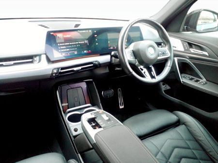 2023-BMW-X1-xDrive30e-M-Sport_13
