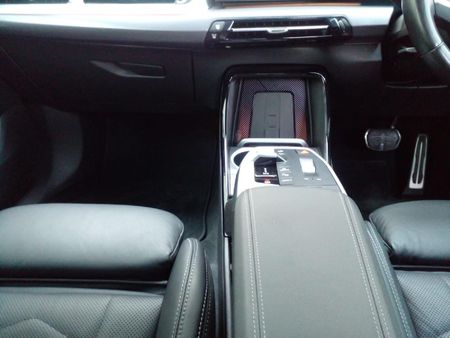 2023-BMW-X1-xDrive30e-M-Sport_15
