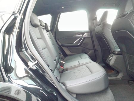 2023-BMW-X1-xDrive30e-M-Sport_19