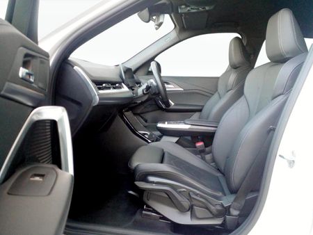 2023-BMW-X1-xDrive30e-M-Sport_16