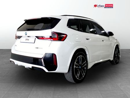 2023-BMW-X1-xDrive30e-M-Sport_3