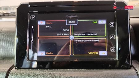 2023-Suzuki-Jimny-15-GLX-Auto_11