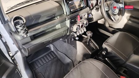 2023-Suzuki-Jimny-15-GLX-Auto_6