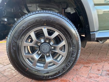2024-Suzuki-Jimny-15-GLX-AllGrip-5-Door-Auto_18