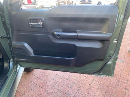2024-Suzuki-Jimny-15-GLX-AllGrip-5-Door-Auto_21