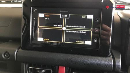 2023-Suzuki-Jimny-15-GLX-Auto_13