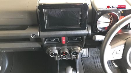 2023-Suzuki-Jimny-15-GLX-Auto_15