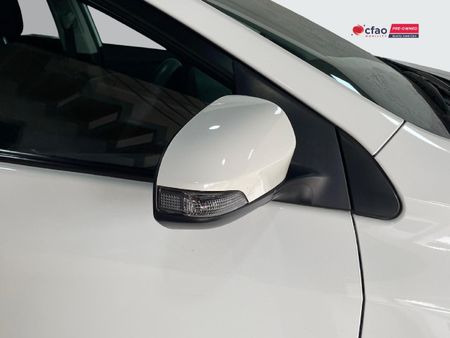2026-Toyota-Corolla-Quest-18-Auto_5