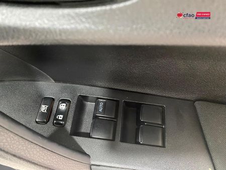 2026-Toyota-Corolla-Quest-18-Auto_7