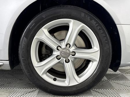 2015-Audi-A4-18-T-SE_5