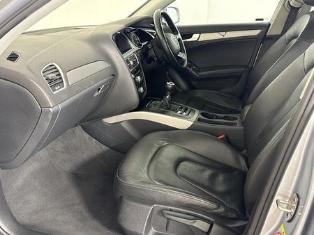 2015-Audi-A4-18-T-SE_8