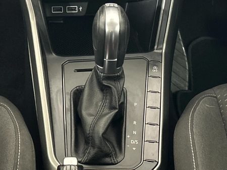 2019-Volkswagen-Polo-10-TSI-Comfortline-Auto_10