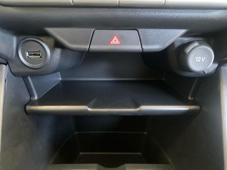 2026-Citroen-C3-12T-Max-Auto_11