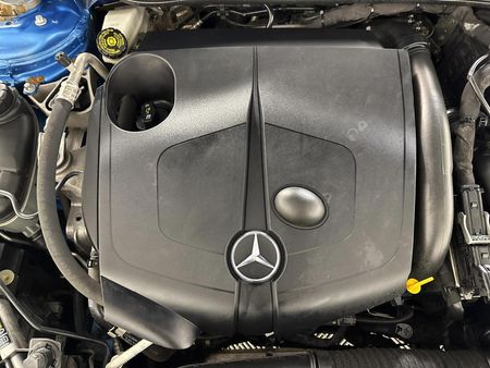 2013-Mercedes-Benz-A-Class-A-180-CDI-BE-Auto_12