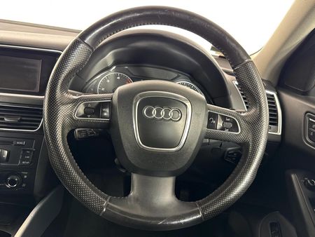 2013-Audi-Q5-30-TDI-quattro-Auto_12