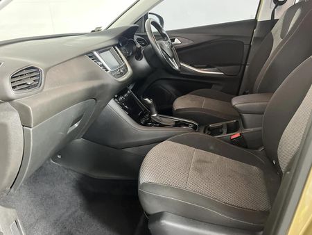 2018-Opel-Grandland-X-16T-Auto_8