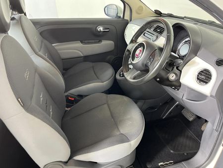 2016-Fiat-500-12_8