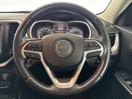 2015-Jeep-Cherokee-32-Trailhawk-Auto_12