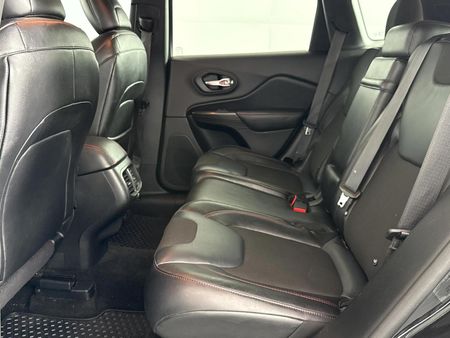 2015-Jeep-Cherokee-32-Trailhawk-Auto_3