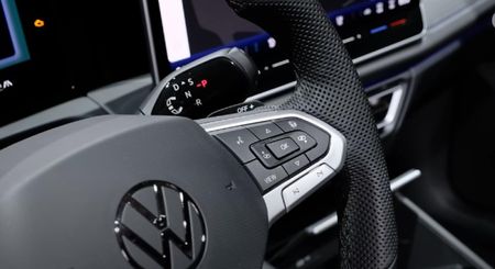 2026-Volkswagen-Tiguan-14TSI-R-Line_19