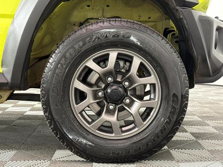 2025-Suzuki-Jimny-15-GLX-Auto_14