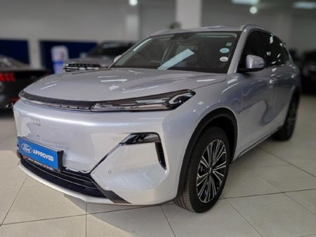 2026-Geely-E5-EM-i-Apex-Phev_3