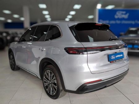 2026-Geely-E5-EM-i-Apex-Phev_7