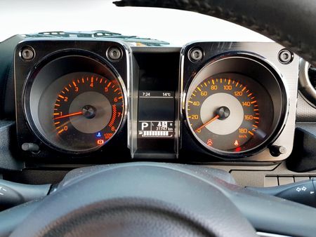 2024-Suzuki-Jimny-15-GLX-AllGrip-5-Door-Auto_28