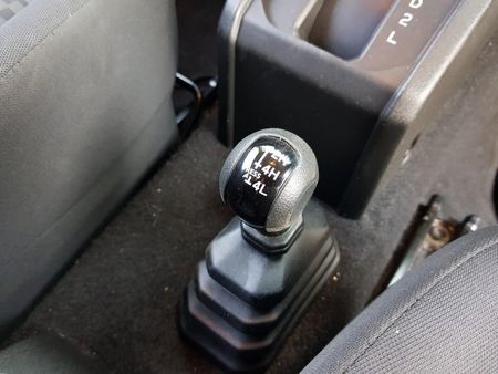 2024-Suzuki-Jimny-15-GLX-AllGrip-5-Door-Auto_29